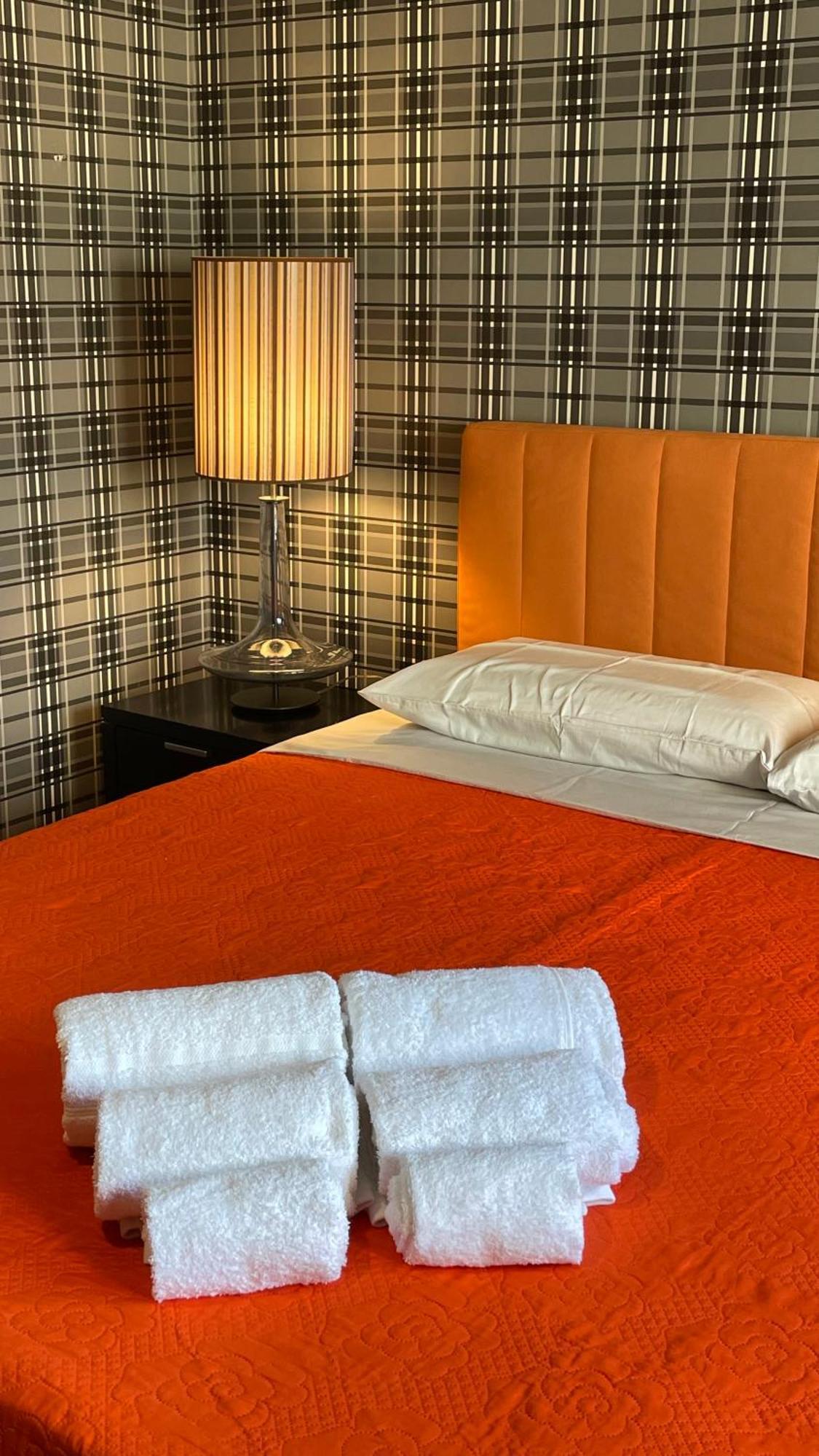 Leonardo Rooms Avellino Exterior photo