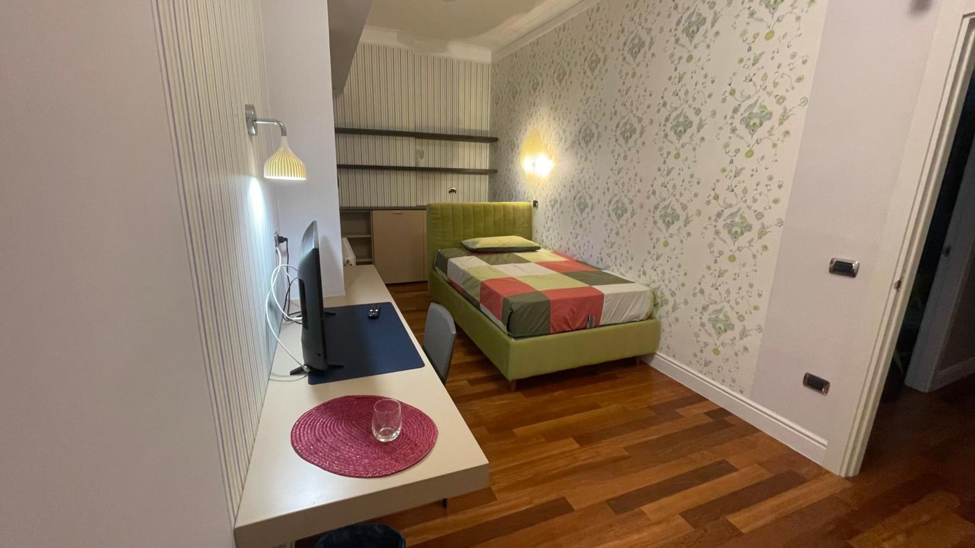 Leonardo Rooms Avellino Exterior photo